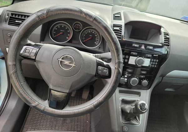Opel Zafira cena 20500 przebieg: 161000, rok produkcji 2010 z Łódź małe 254